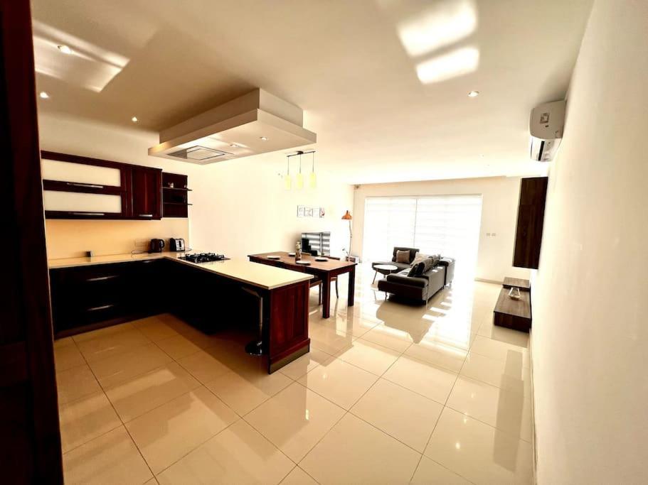 Viewline Seaview Modern 3 Bedroom Apartment Marsaxlokk Extérieur photo