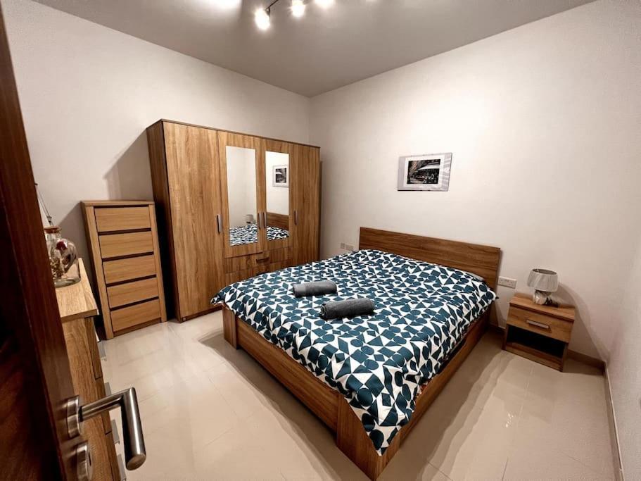 Viewline Seaview Modern 3 Bedroom Apartment Marsaxlokk Extérieur photo