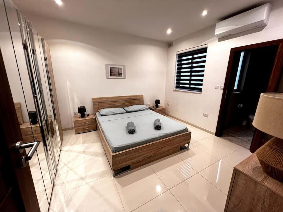 Viewline Seaview Modern 3 Bedroom Apartment Marsaxlokk Extérieur photo