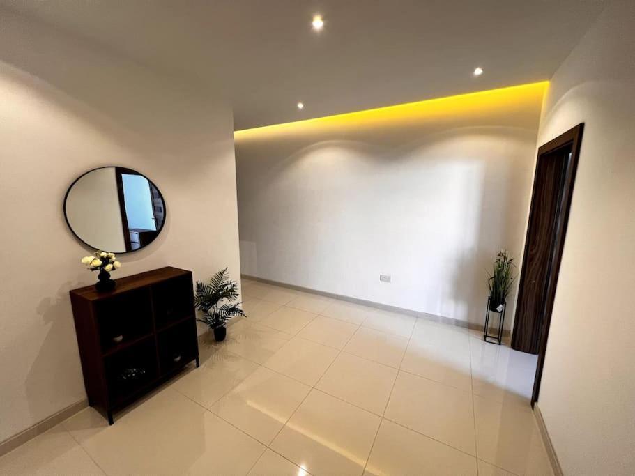 Viewline Seaview Modern 3 Bedroom Apartment Marsaxlokk Extérieur photo