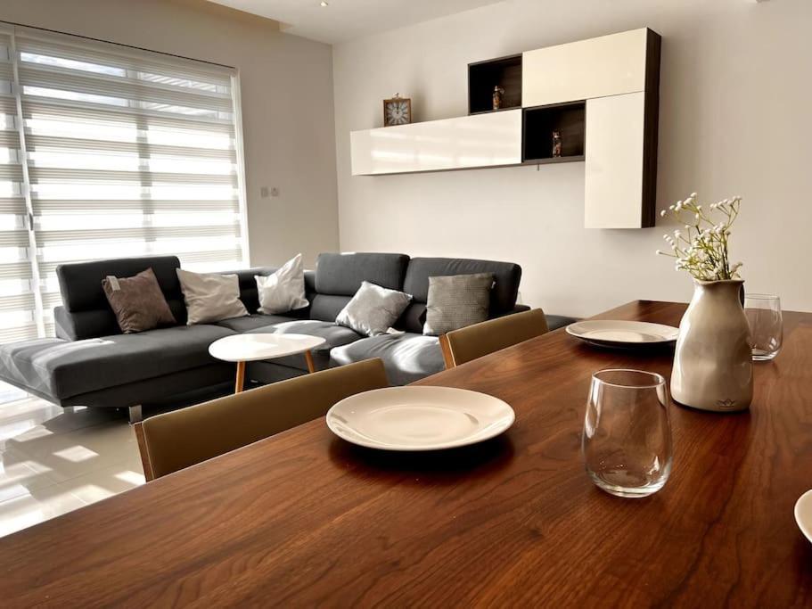 Viewline Seaview Modern 3 Bedroom Apartment Marsaxlokk Extérieur photo